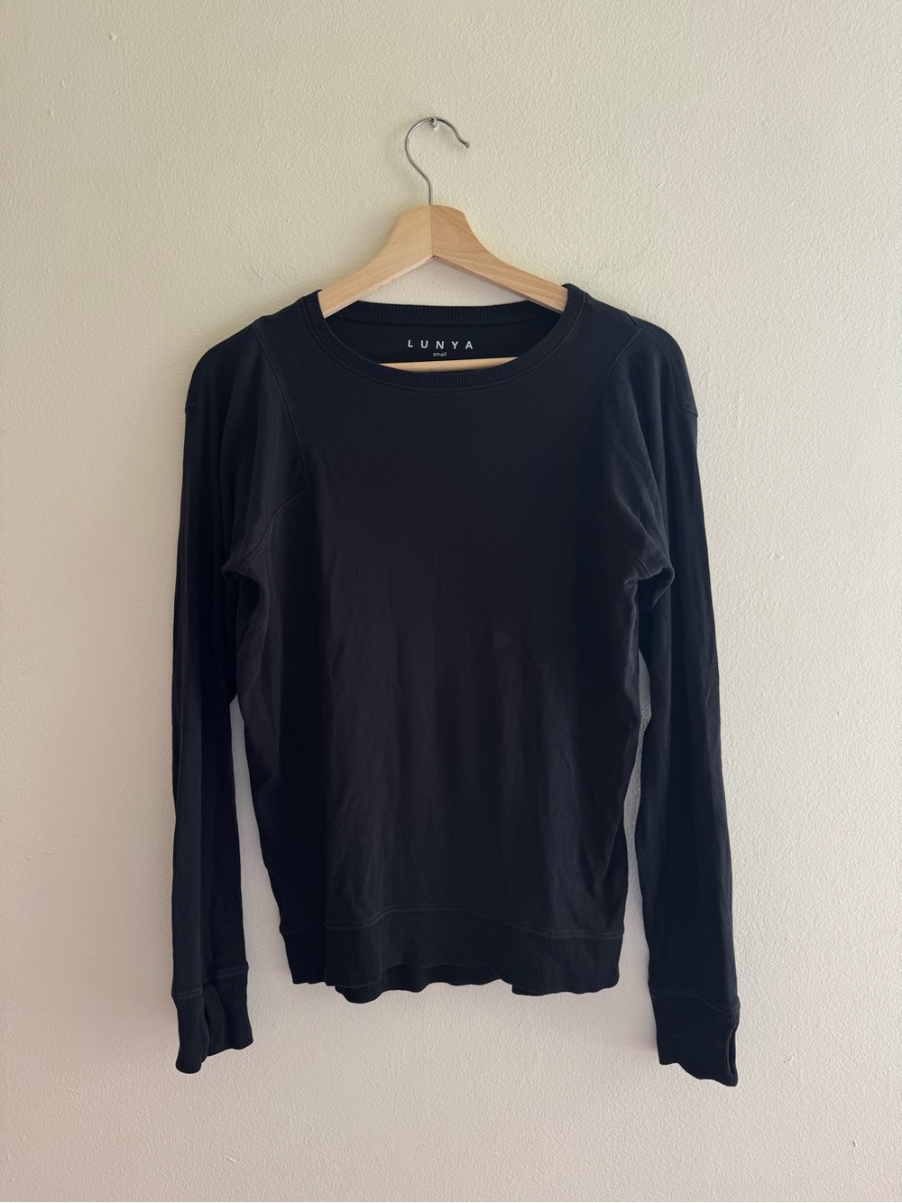 Lunya long sleeve black small